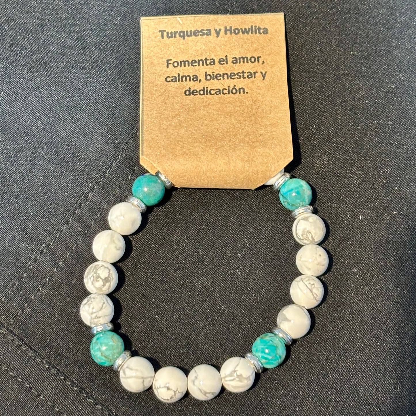 Pulsera Turquesa y Howlita