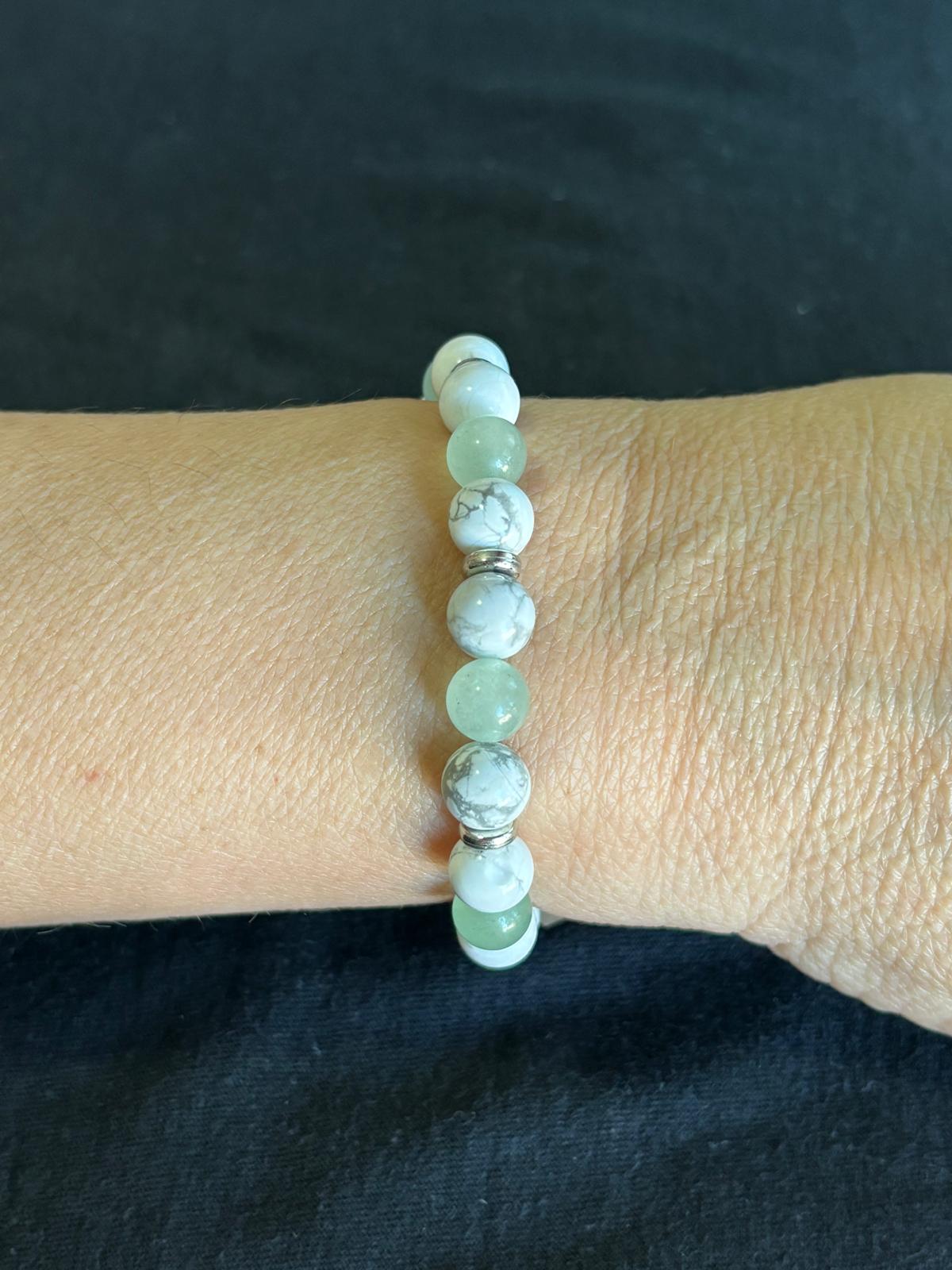 Pulsera Howlita y Cuarzo Verde
